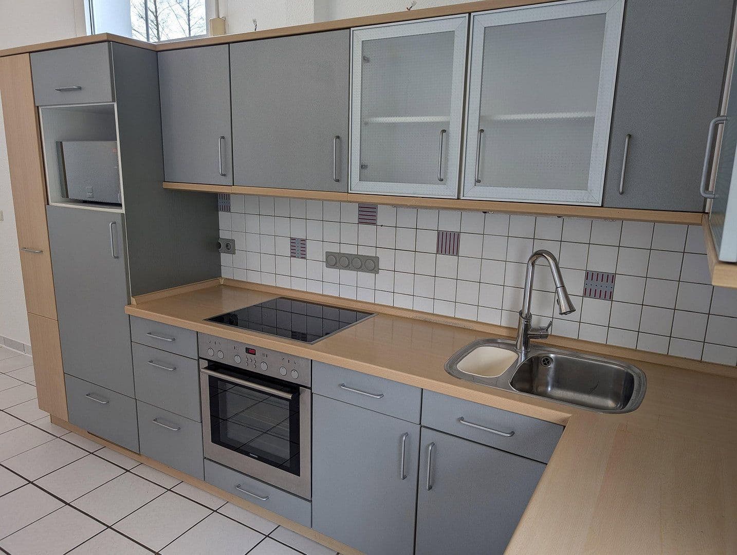 Prenájom bytu 2-izbový 120 m², Wuppertal, Severné Porýnie - Westfálsko Prenájom bytu 2-izbový 120 m², Wuppertal, Severné Porýnie - Westfálsko