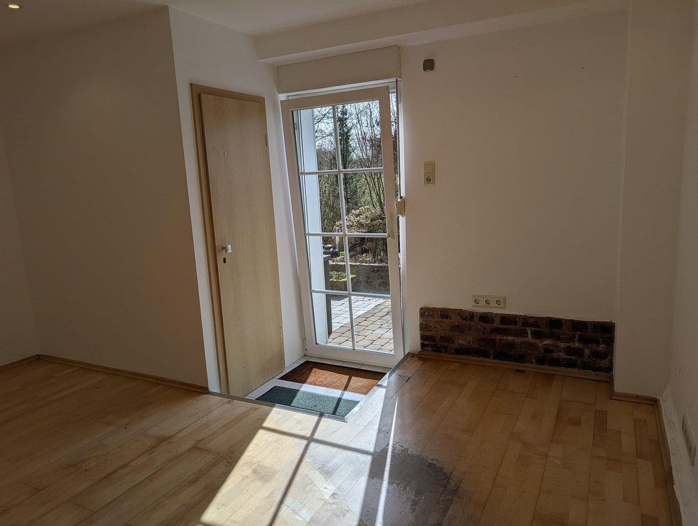 Prenájom bytu 2-izbový 120 m², Wuppertal, Severné Porýnie - Westfálsko Prenájom bytu 2-izbový 120 m², Wuppertal, Severné Porýnie - Westfálsko