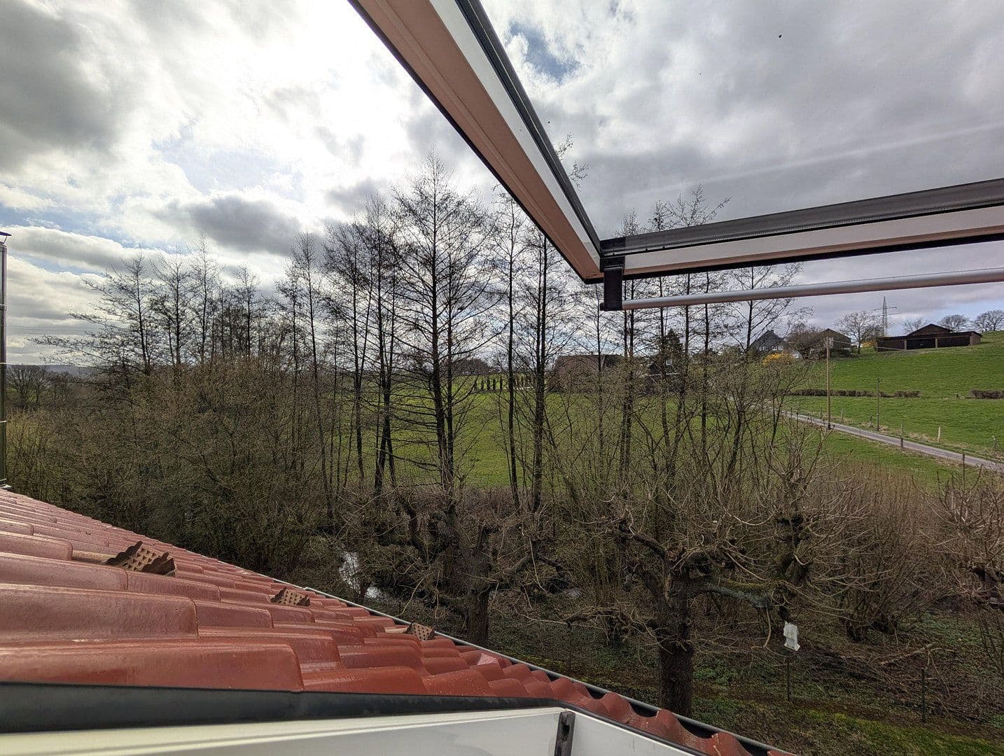 Prenájom bytu 2-izbový 120 m², Wuppertal, Severné Porýnie - Westfálsko Prenájom bytu 2-izbový 120 m², Wuppertal, Severné Porýnie - Westfálsko