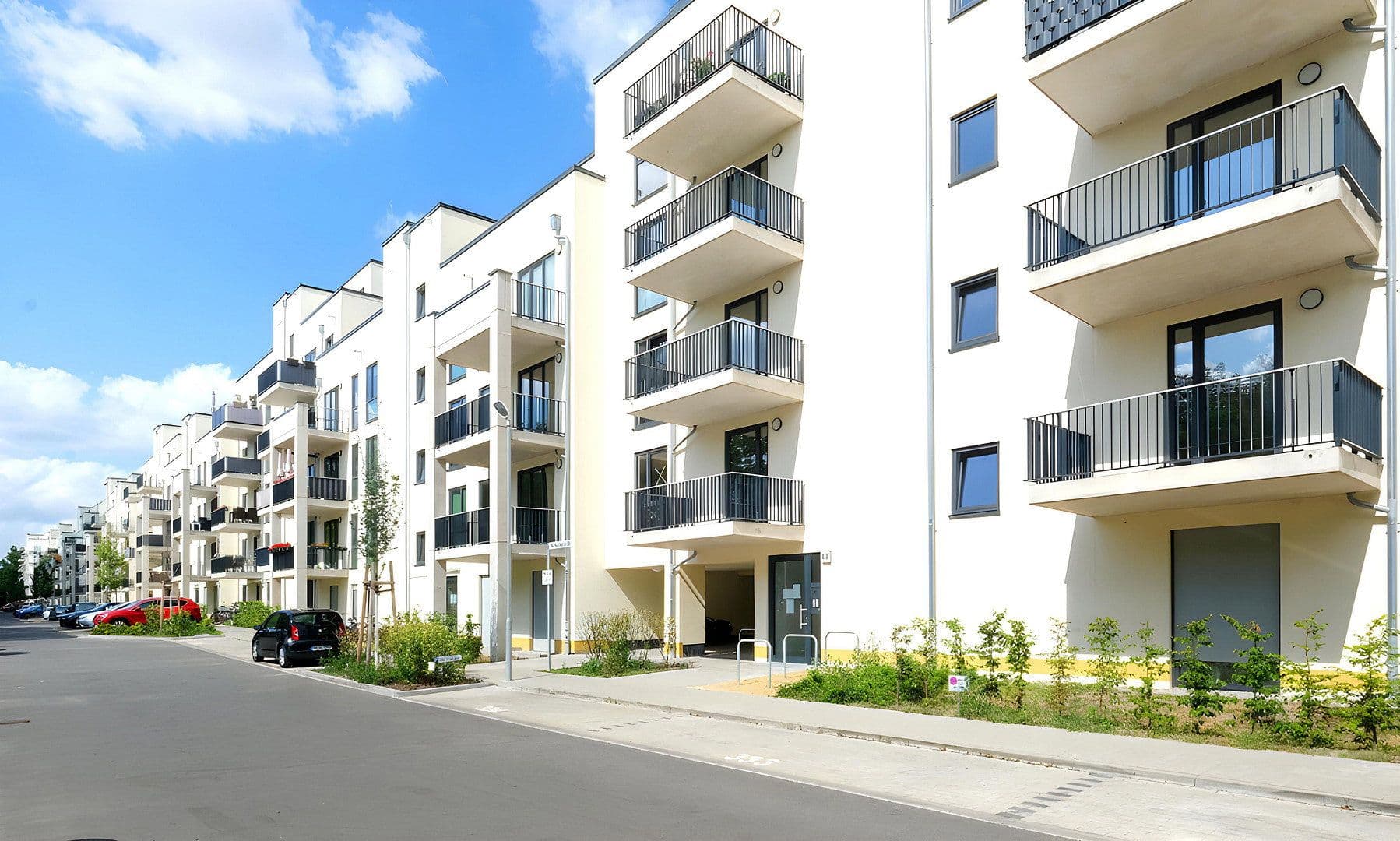 Prenájom bytu 3-izbový 82 m², Elsa-Neumann-Straße 45, Berlin, Berlín Prenájom bytu 3-izbový 82 m², Elsa-Neumann-Straße 45, Berlin, Berlín