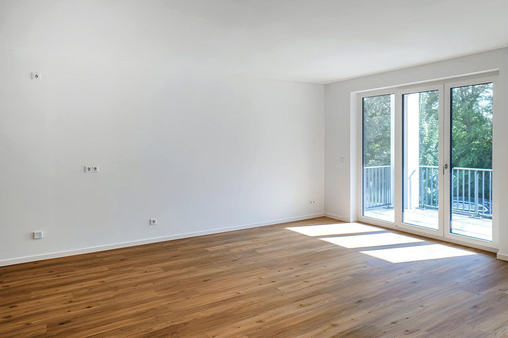 Prenájom bytu 3-izbový 82 m², Elsa-Neumann-Straße 45, Berlin, Berlín Prenájom bytu 3-izbový 82 m², Elsa-Neumann-Straße 45, Berlin, Berlín