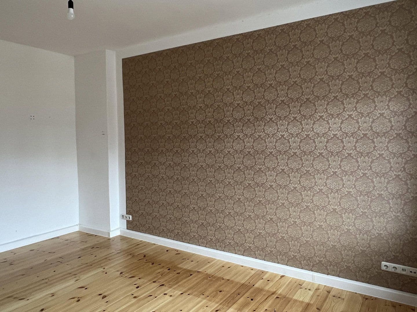 Prenájom bytu 2-izbový 67 m², Berlin, Berlín Prenájom bytu 2-izbový 67 m², Berlin, Berlín