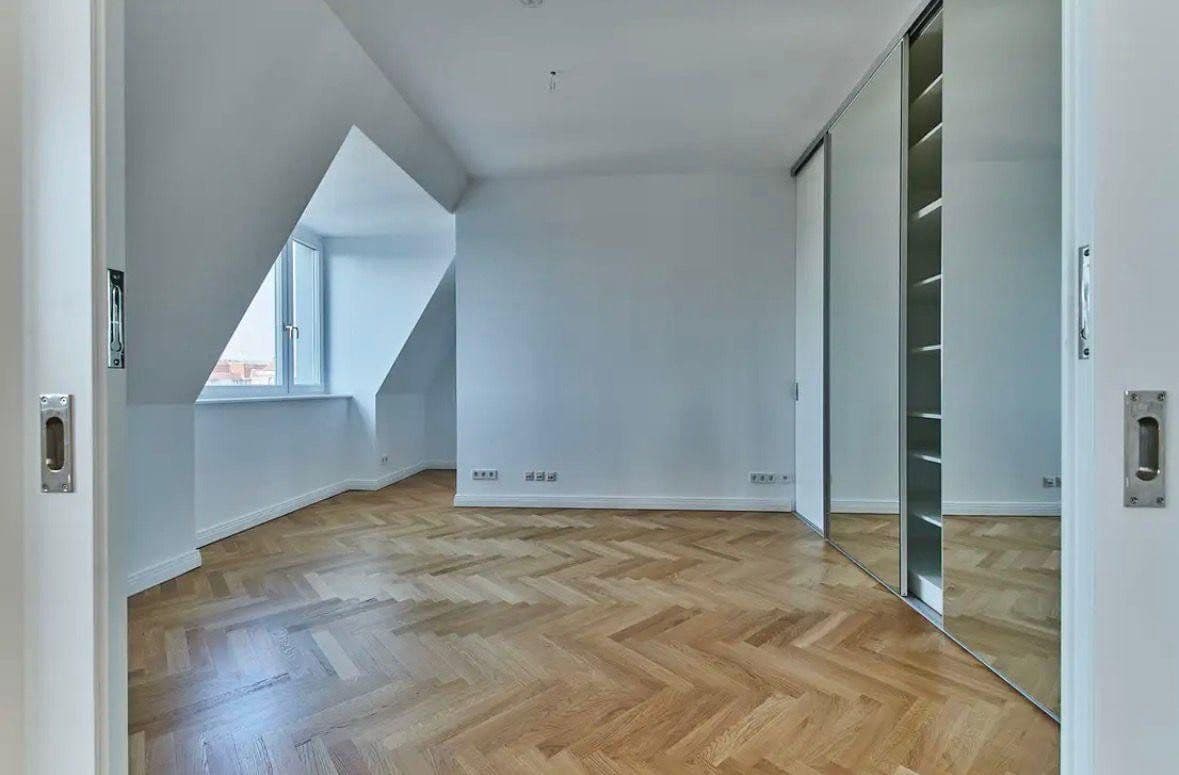 Predaj bytu 5-izbový 229 m², Berlin, Berlín Predaj bytu 5-izbový 229 m², Berlin, Berlín