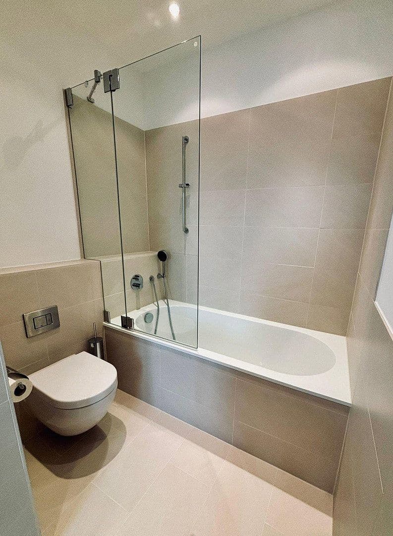 Predaj bytu 5-izbový 229 m², Berlin, Berlín Predaj bytu 5-izbový 229 m², Berlin, Berlín