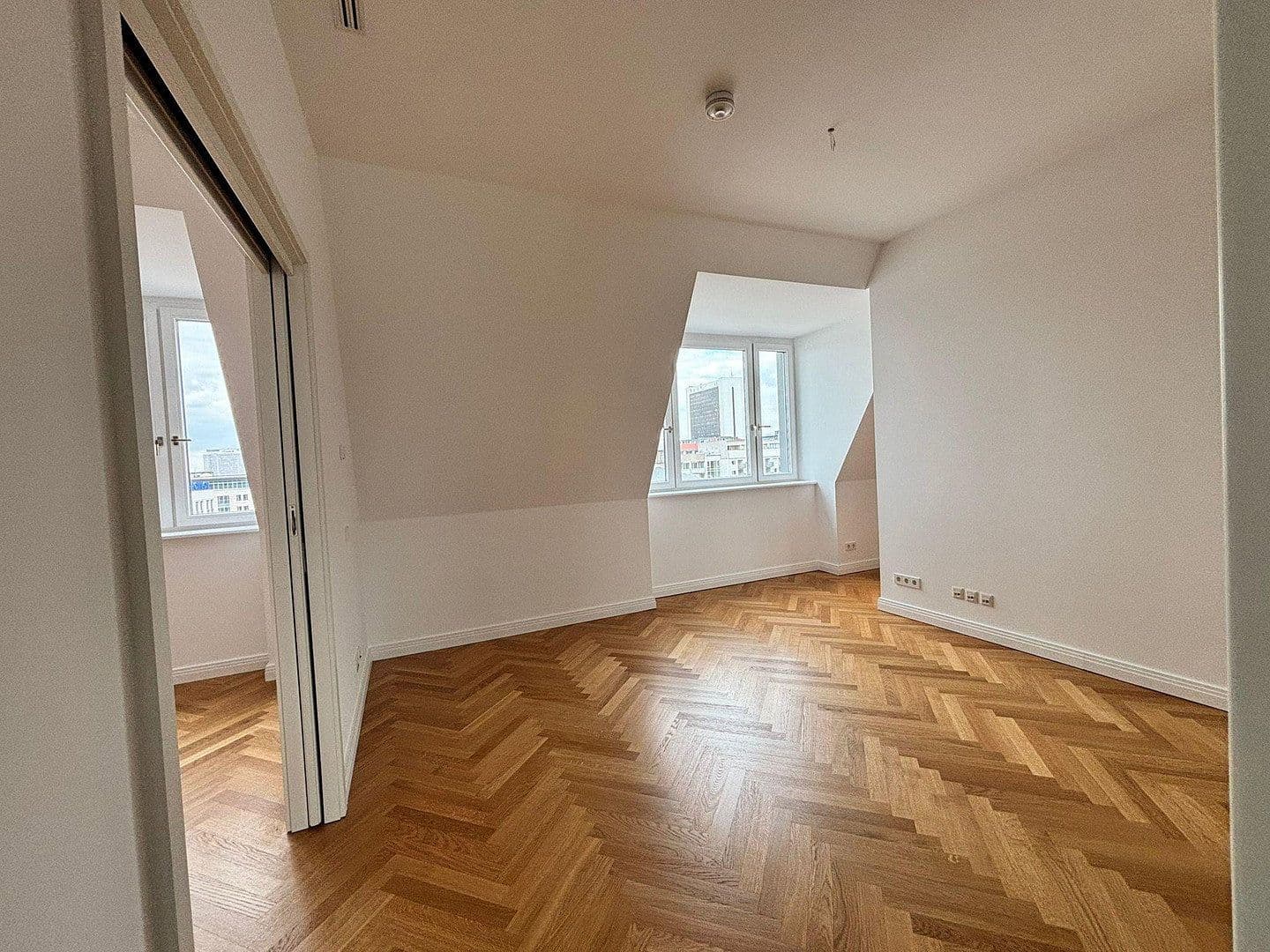 Predaj bytu 5-izbový 229 m², Berlin, Berlín Predaj bytu 5-izbový 229 m², Berlin, Berlín