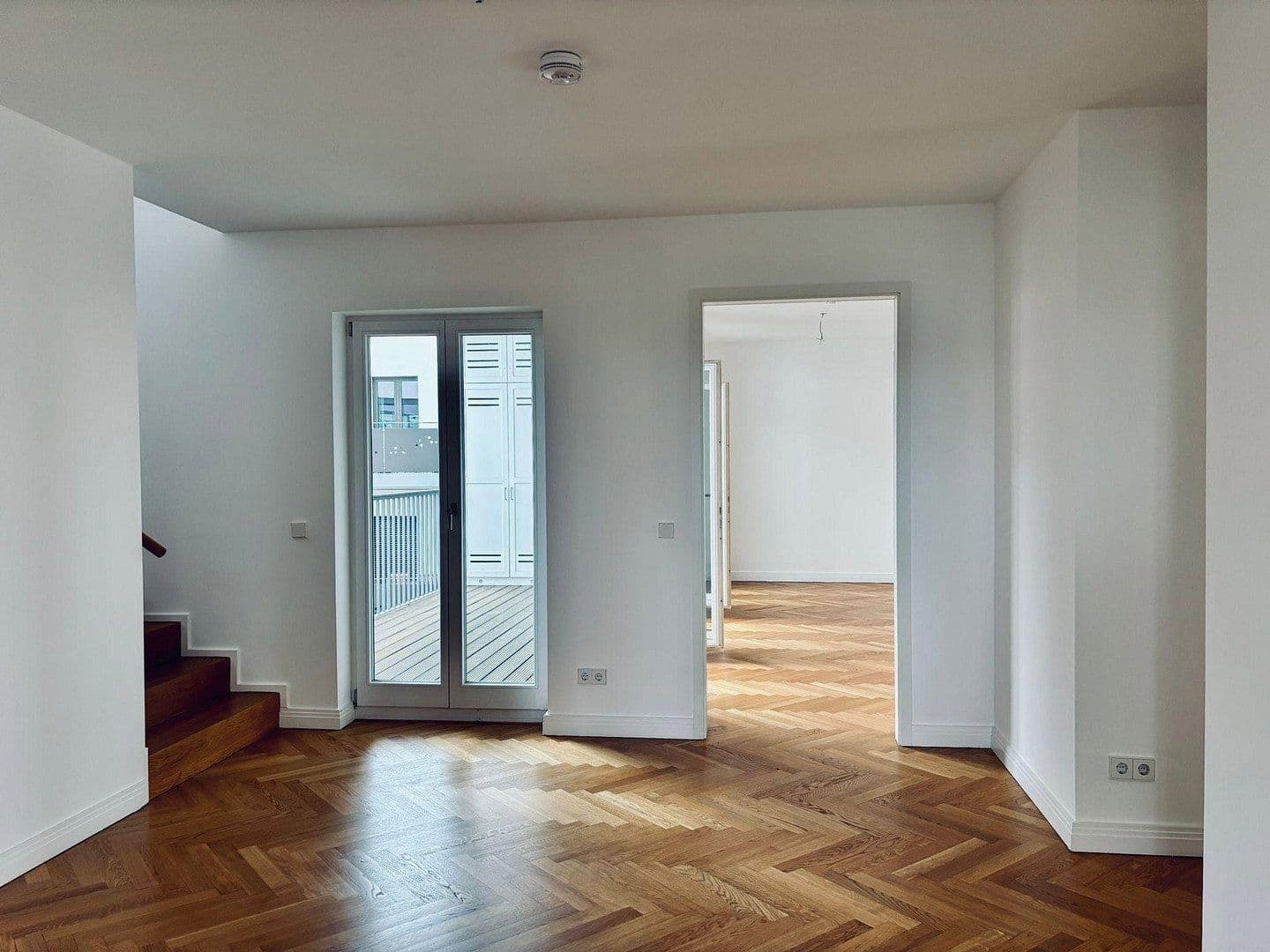 Predaj bytu 5-izbový 229 m², Berlin, Berlín Predaj bytu 5-izbový 229 m², Berlin, Berlín