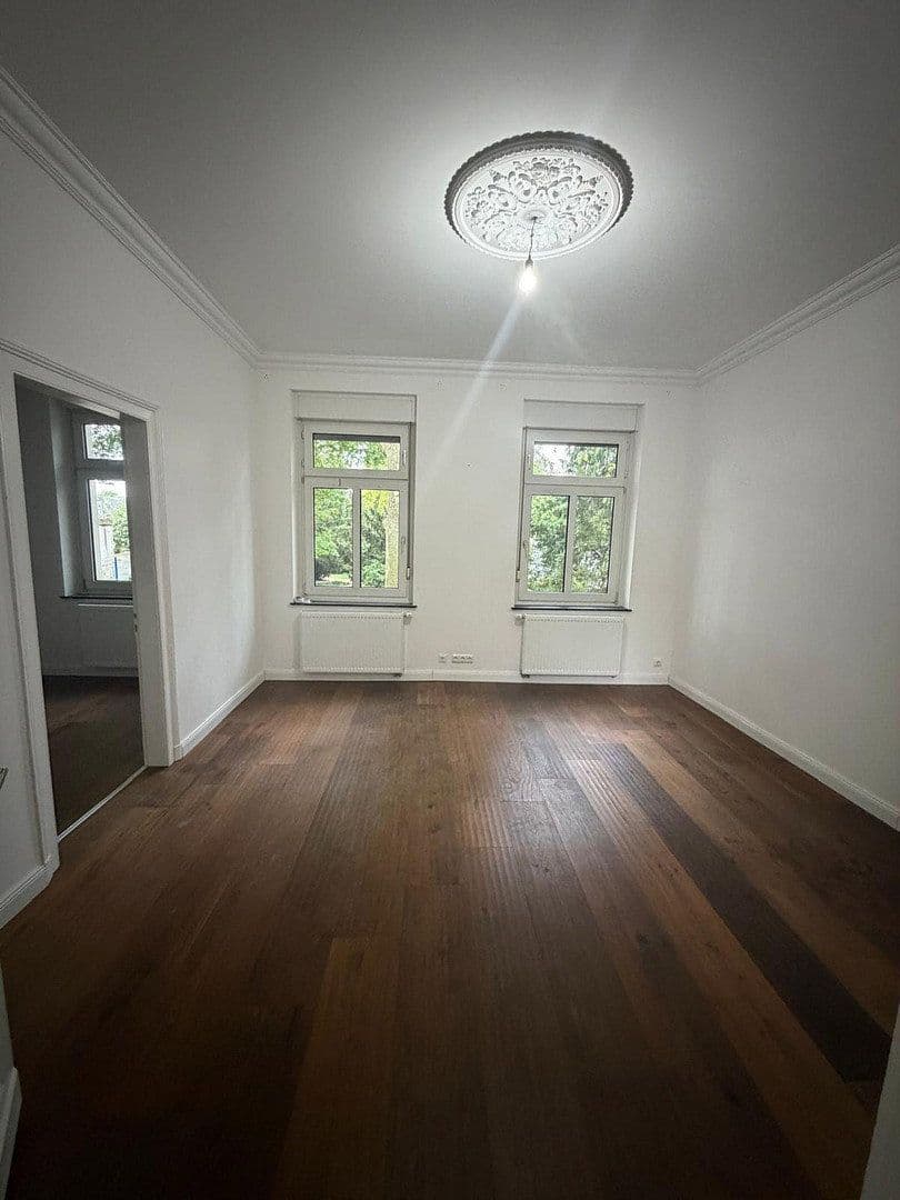 Predaj domu 220 m², pozemek 198 m², Theodor-Frings-Allee 7, Viersen, Severné Porýnie - Westfálsko Predaj domu 220 m², pozemek 198 m², Theodor-Frings-Allee 7, Viersen, Severné Porýnie - Westfálsko