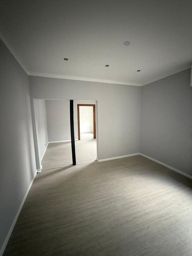 Predaj domu 220 m², pozemek 198 m², Theodor-Frings-Allee 7, Viersen, Severné Porýnie - Westfálsko Predaj domu 220 m², pozemek 198 m², Theodor-Frings-Allee 7, Viersen, Severné Porýnie - Westfálsko