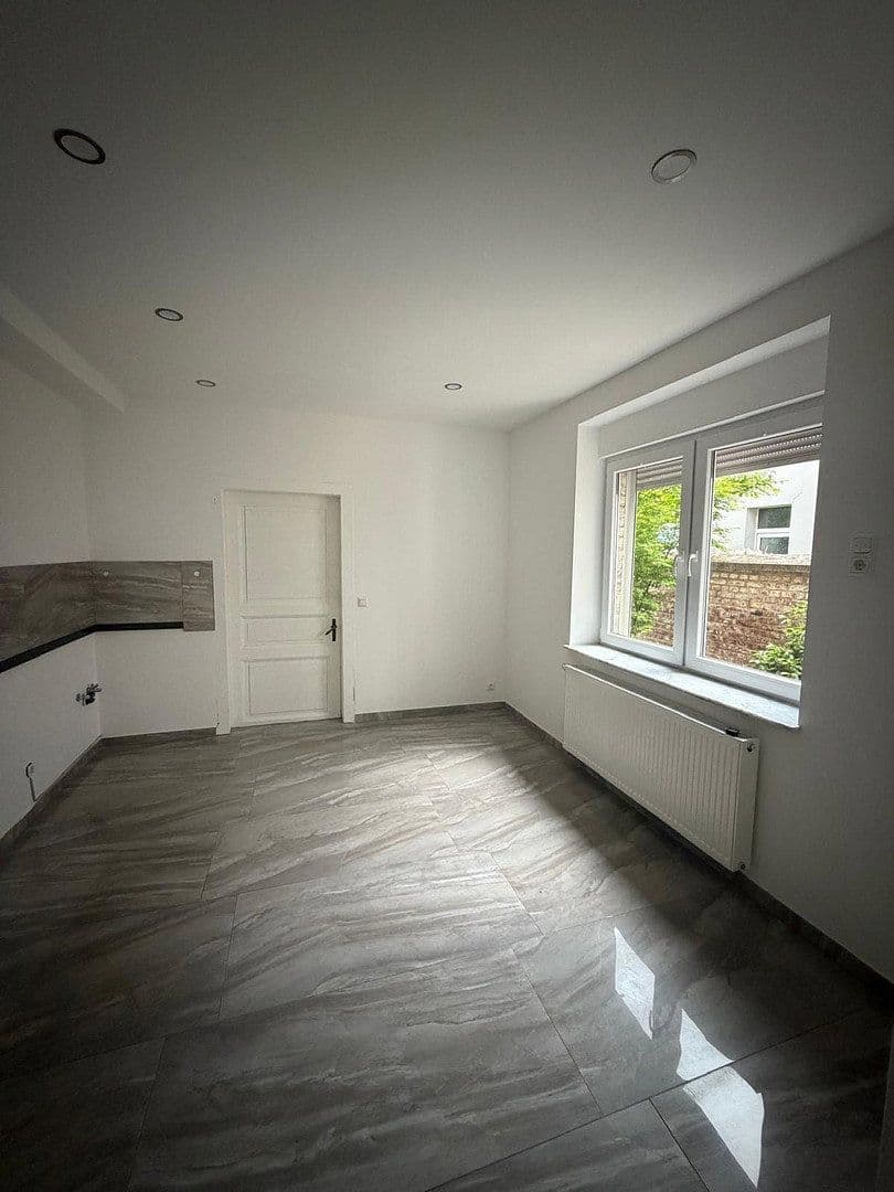 Predaj domu 220 m², pozemek 198 m², Theodor-Frings-Allee 7, Viersen, Severné Porýnie - Westfálsko Predaj domu 220 m², pozemek 198 m², Theodor-Frings-Allee 7, Viersen, Severné Porýnie - Westfálsko