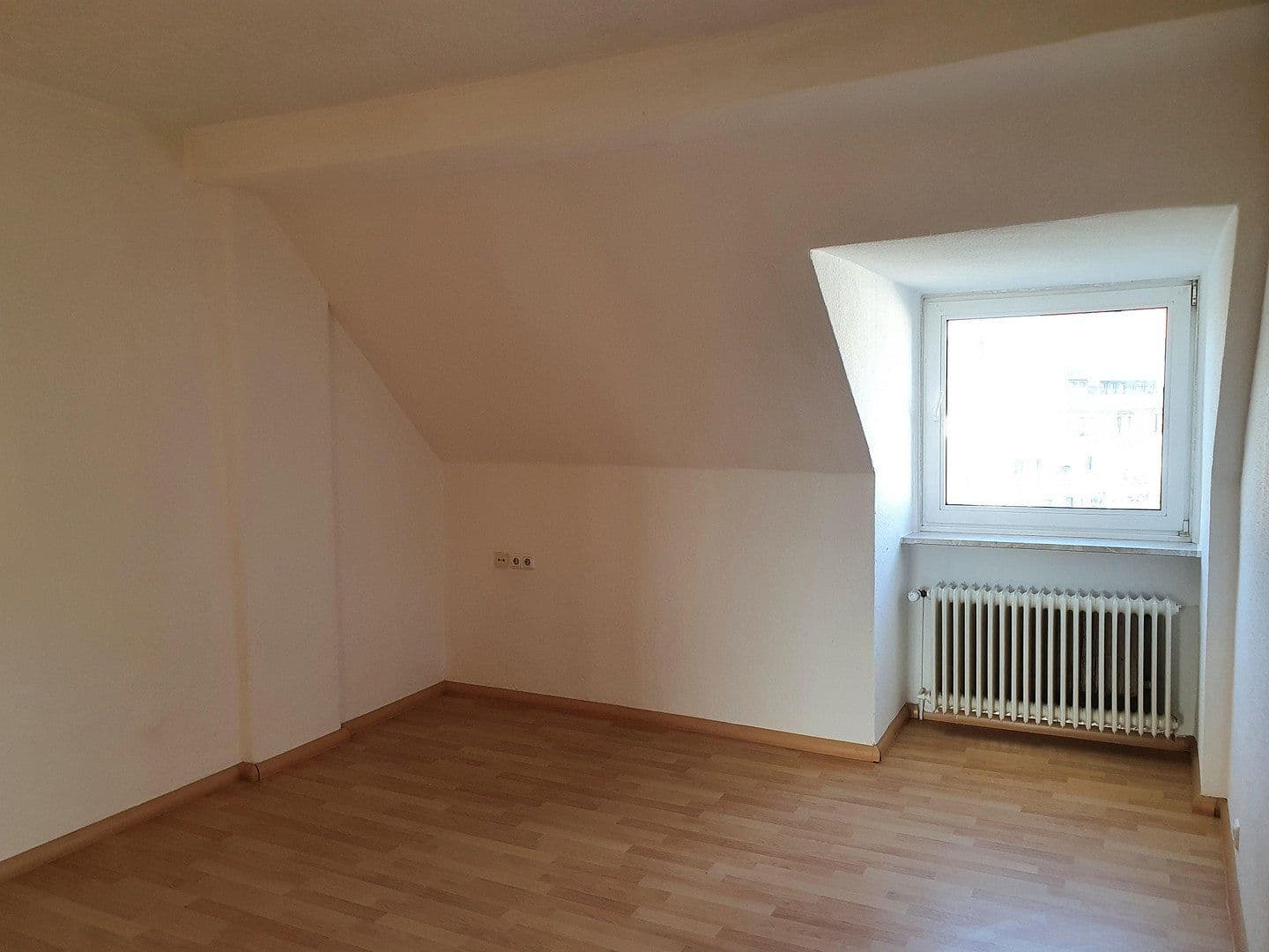 Predaj bytu 3-izbový 77 m², Huttropstr. 52, Essen, Severné Porýnie - Westfálsko Predaj bytu 3-izbový 77 m², Huttropstr. 52, Essen, Severné Porýnie - Westfálsko