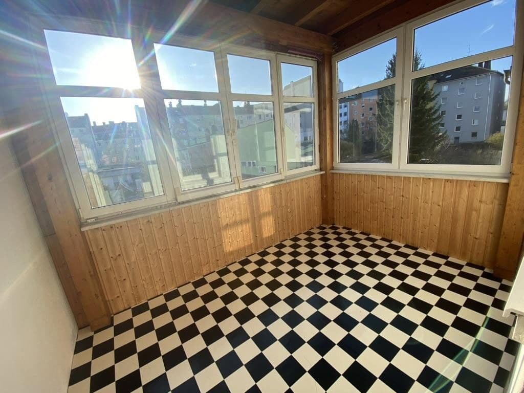 Prenájom bytu 4-izbový 100 m², Hof, Bavorsko Prenájom bytu 4-izbový 100 m², Hof, Bavorsko