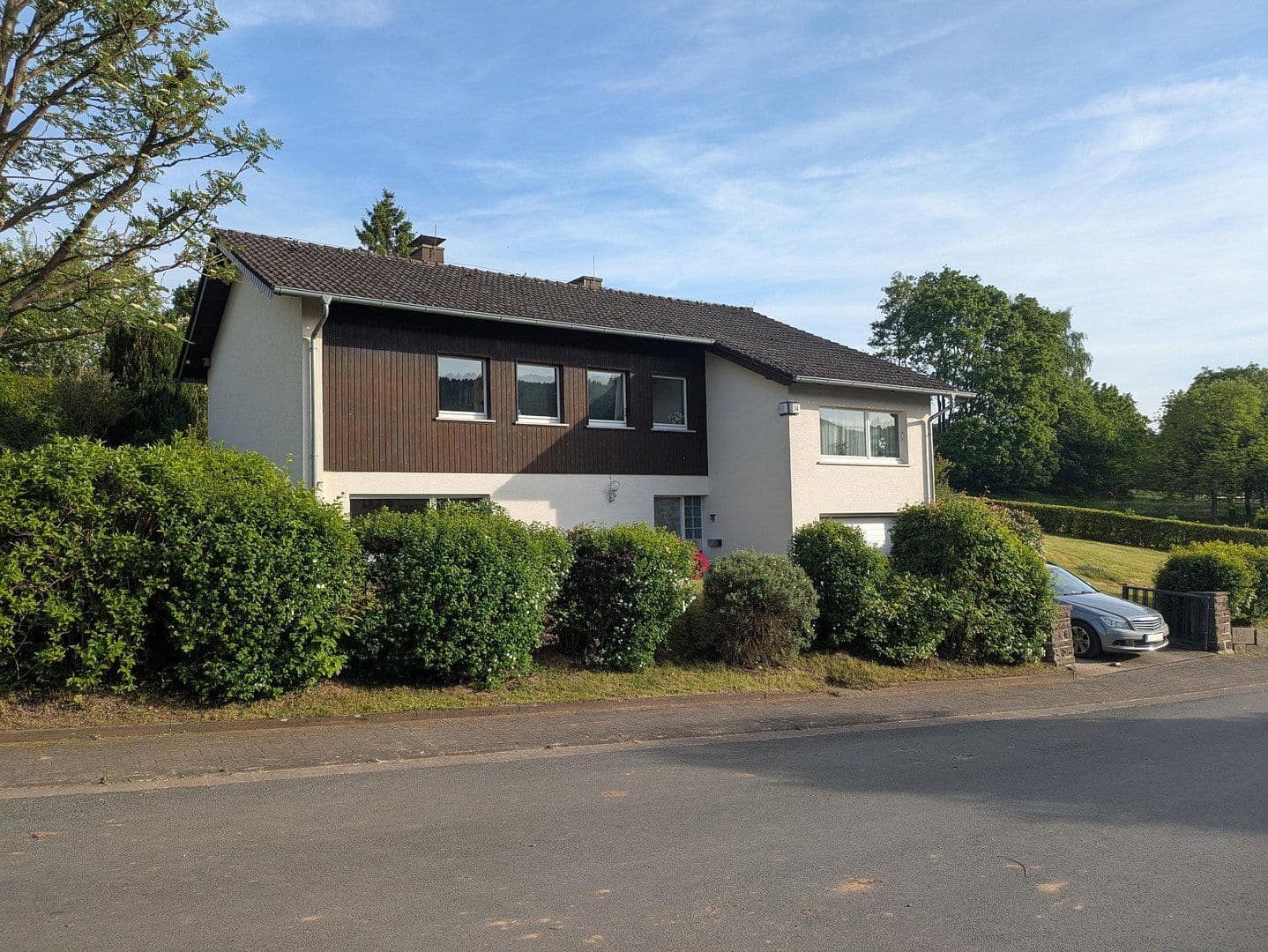 Predaj domu 160 m², pozemek 1.139 m², Hilders, Hesensko Predaj domu 160 m², pozemek 1.139 m², Hilders, Hesensko
