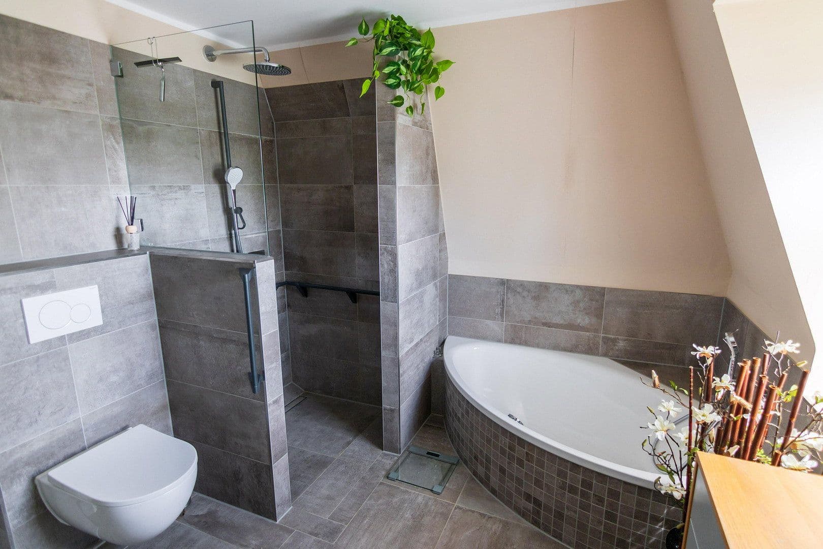 Predaj domu 133 m², pozemek 1.061 m², Grabau, Šlezvicko-Holštajnsko Predaj domu 133 m², pozemek 1.061 m², Grabau, Šlezvicko-Holštajnsko