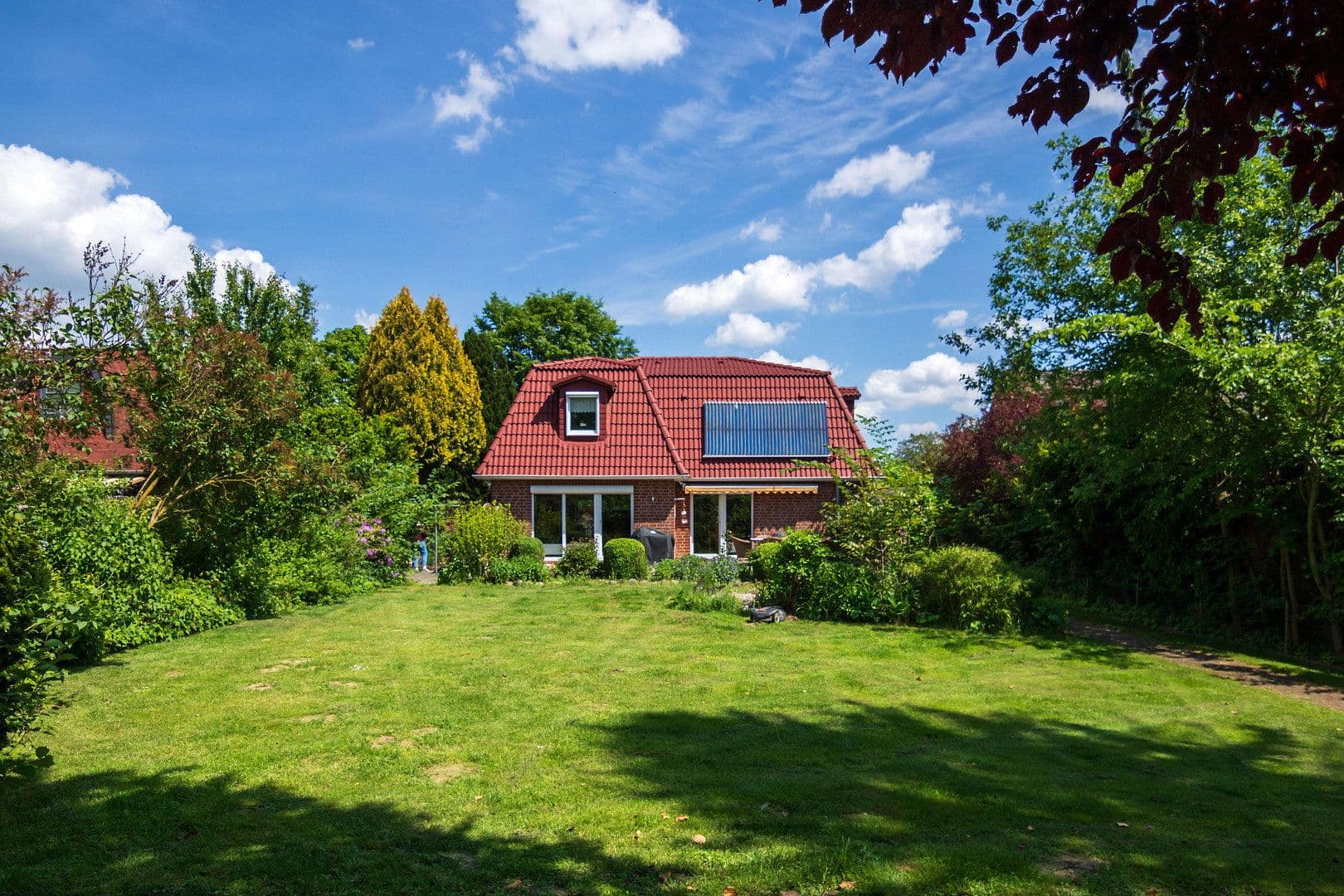 Predaj domu 133 m², pozemek 1.061 m², Grabau, Šlezvicko-Holštajnsko Predaj domu 133 m², pozemek 1.061 m², Grabau, Šlezvicko-Holštajnsko