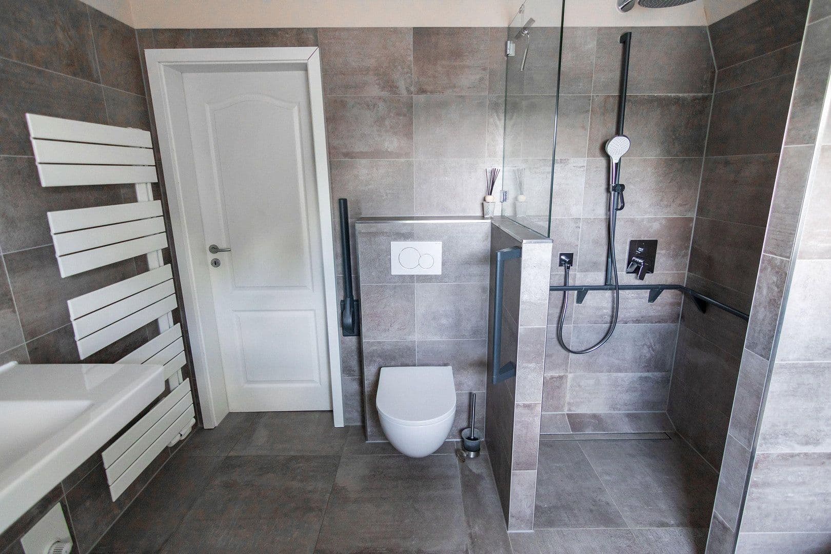 Predaj domu 133 m², pozemek 1.061 m², Grabau, Šlezvicko-Holštajnsko Predaj domu 133 m², pozemek 1.061 m², Grabau, Šlezvicko-Holštajnsko