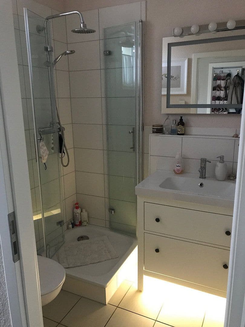 Predaj domu 142 m², pozemek 611 m², Lindenring 7a, Hennigsdorf, Brandenbursko Predaj domu 142 m², pozemek 611 m², Lindenring 7a, Hennigsdorf, Brandenbursko