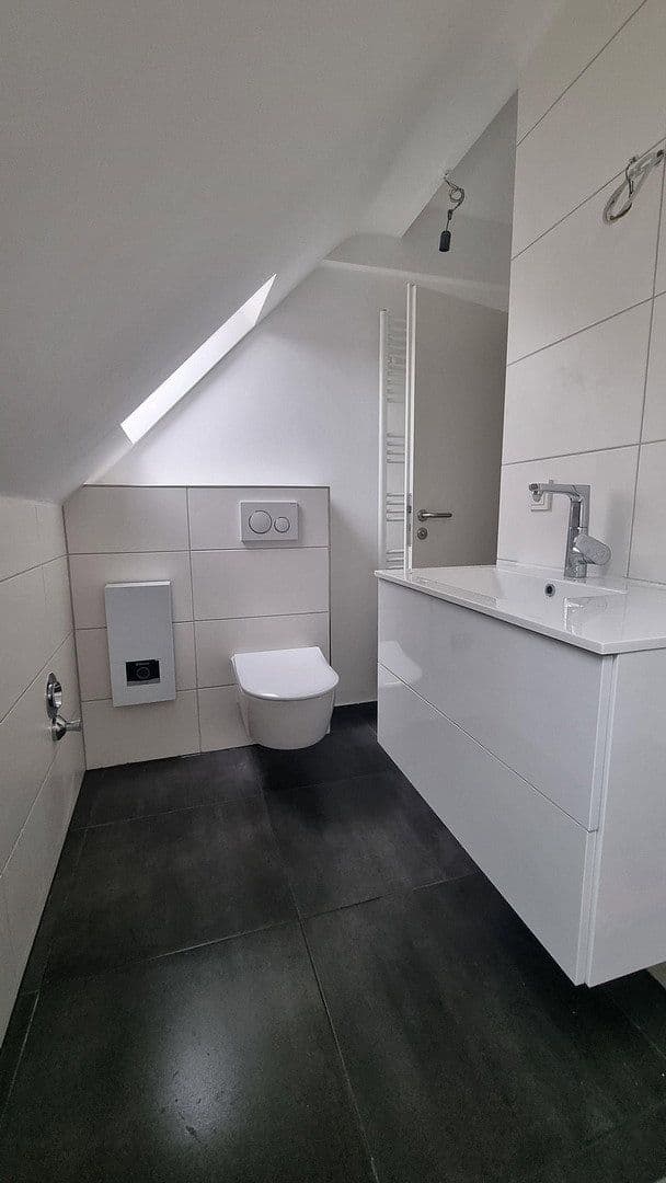 Predaj bytu 2-izbový 42 m², Zorndorfstraße 17, Köln, Severné Porýnie - Westfálsko Predaj bytu 2-izbový 42 m², Zorndorfstraße 17, Köln, Severné Porýnie - Westfálsko