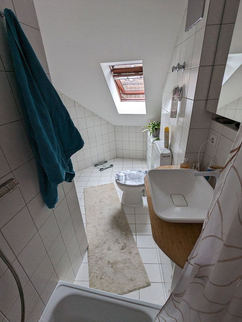 Prenájom bytu 4-izbový 145 m², Kriegstr., Pforzheim, Bádensko-Wurttembersko Prenájom bytu 4-izbový 145 m², Kriegstr., Pforzheim, Bádensko-Wurttembersko