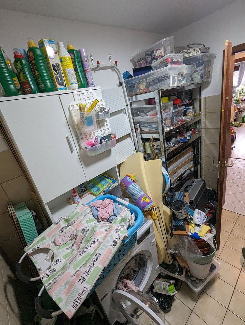 Prenájom bytu 4-izbový 145 m², Kriegstr., Pforzheim, Bádensko-Wurttembersko Prenájom bytu 4-izbový 145 m², Kriegstr., Pforzheim, Bádensko-Wurttembersko