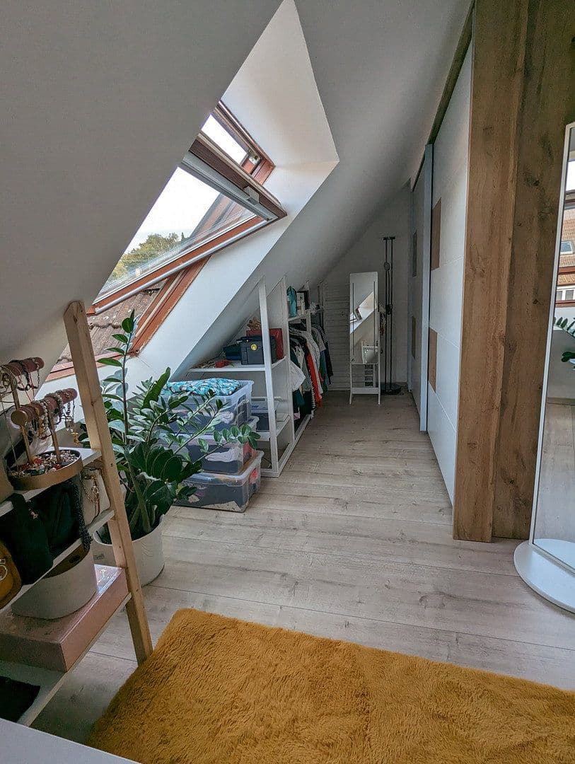 Prenájom bytu 4-izbový 145 m², Kriegstr., Pforzheim, Bádensko-Wurttembersko Prenájom bytu 4-izbový 145 m², Kriegstr., Pforzheim, Bádensko-Wurttembersko