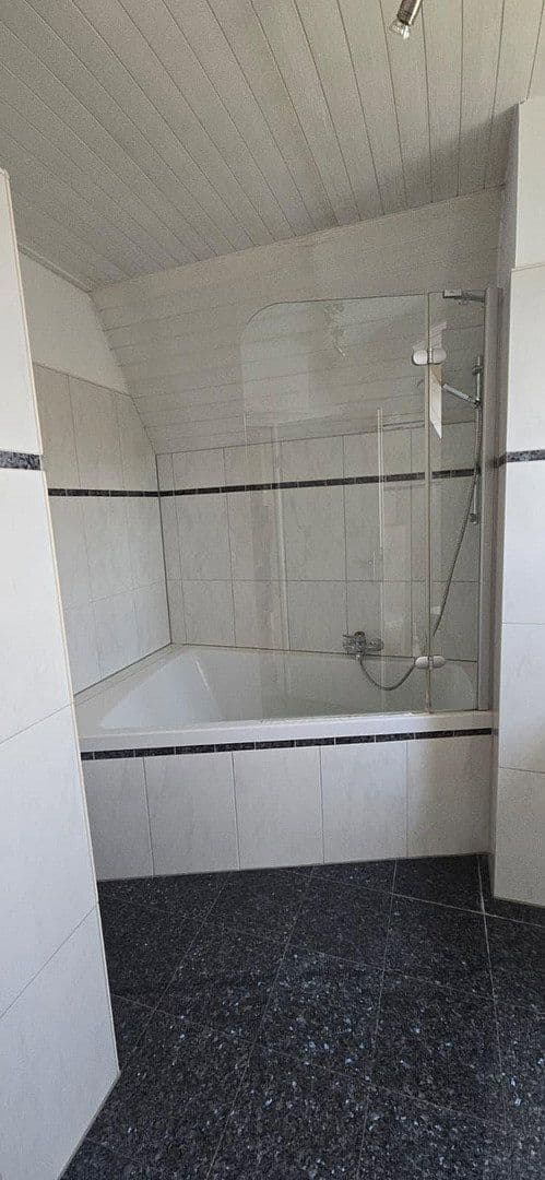 Predaj domu 175 m², pozemek 570 m², Puchheim, Bavorsko Predaj domu 175 m², pozemek 570 m², Puchheim, Bavorsko