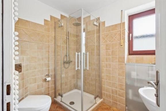 Predaj domu 175 m², pozemek 570 m², Puchheim, Bavorsko Predaj domu 175 m², pozemek 570 m², Puchheim, Bavorsko