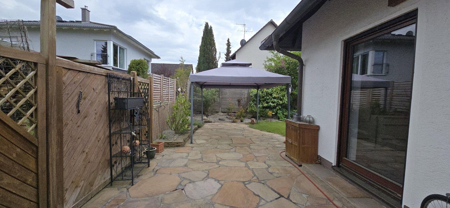 Predaj domu 175 m², pozemek 570 m², Puchheim, Bavorsko Predaj domu 175 m², pozemek 570 m², Puchheim, Bavorsko