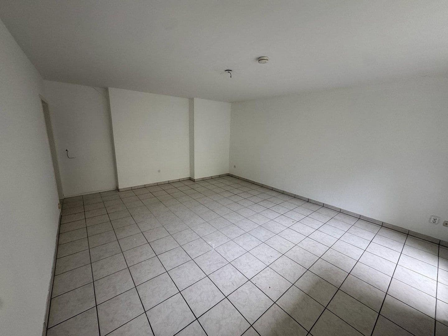 Prenájom bytu 4-izbový 91 m², Brüsseler Straße 37, Bonn, Severné Porýnie - Westfálsko Prenájom bytu 4-izbový 91 m², Brüsseler Straße 37, Bonn, Severné Porýnie - Westfálsko