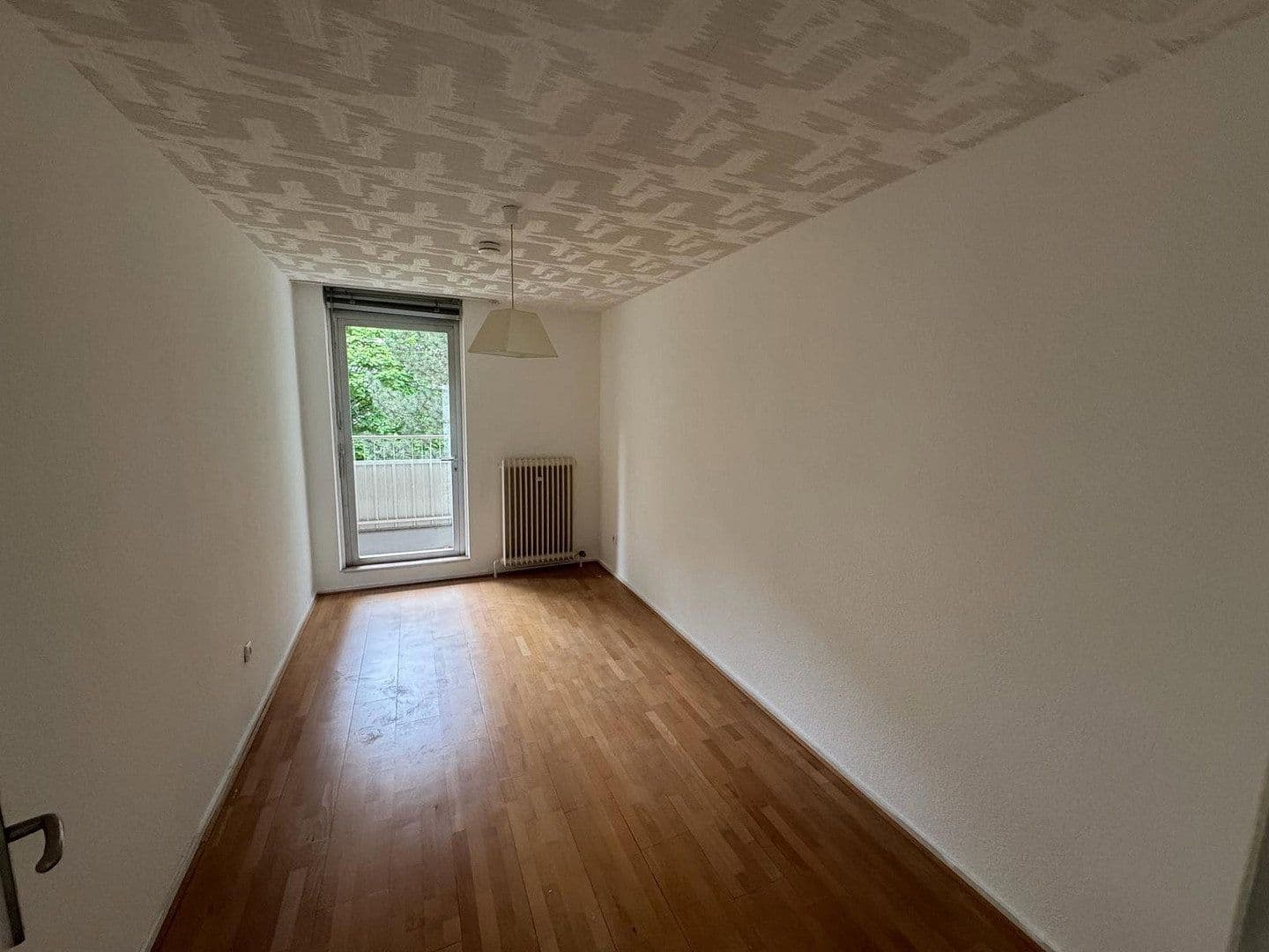 Prenájom bytu 4-izbový 91 m², Brüsseler Straße 37, Bonn, Severné Porýnie - Westfálsko Prenájom bytu 4-izbový 91 m², Brüsseler Straße 37, Bonn, Severné Porýnie - Westfálsko