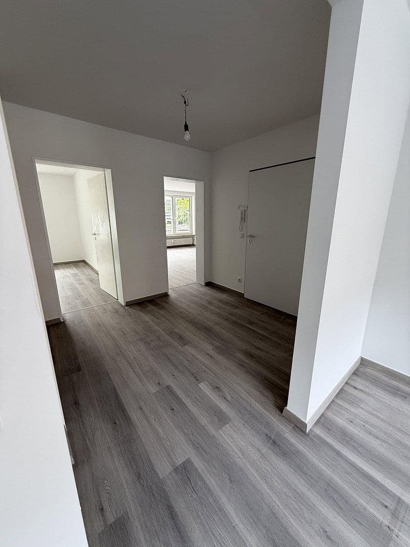 Prenájom bytu 2-izbový 110 m², Düsseldorf, Severné Porýnie - Westfálsko Prenájom bytu 2-izbový 110 m², Düsseldorf, Severné Porýnie - Westfálsko
