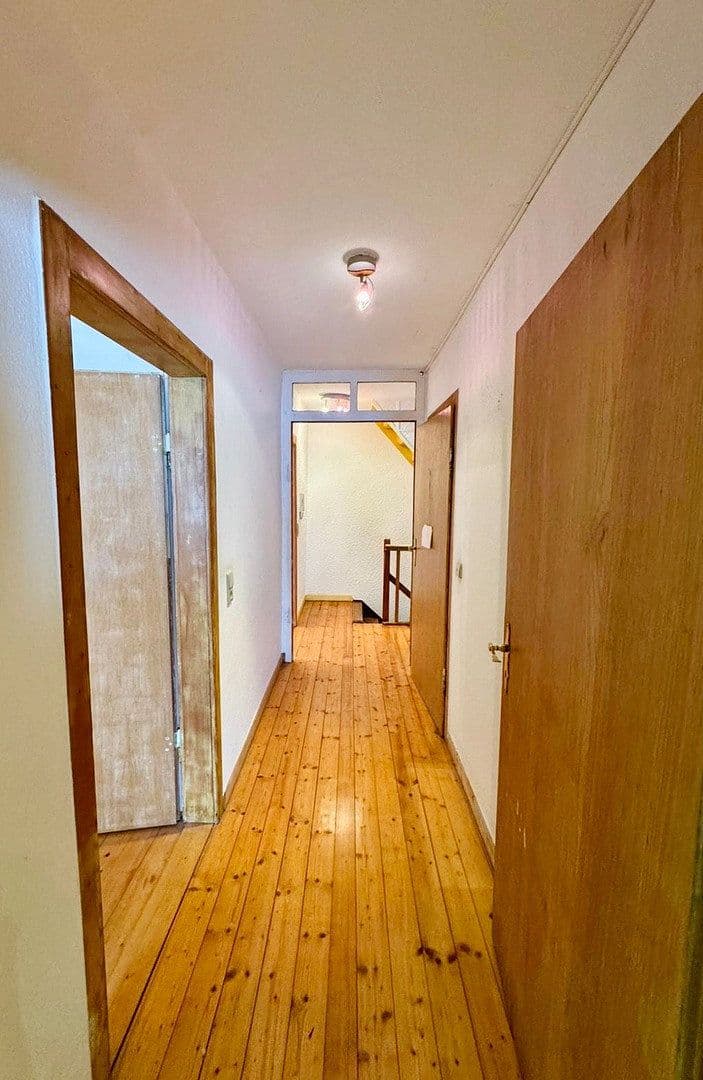 Predaj domu 169 m², pozemek 485 m², Kelterstraße 20, Walzbachtal, Bádensko-Wurttembersko Predaj domu 169 m², pozemek 485 m², Kelterstraße 20, Walzbachtal, Bádensko-Wurttembersko