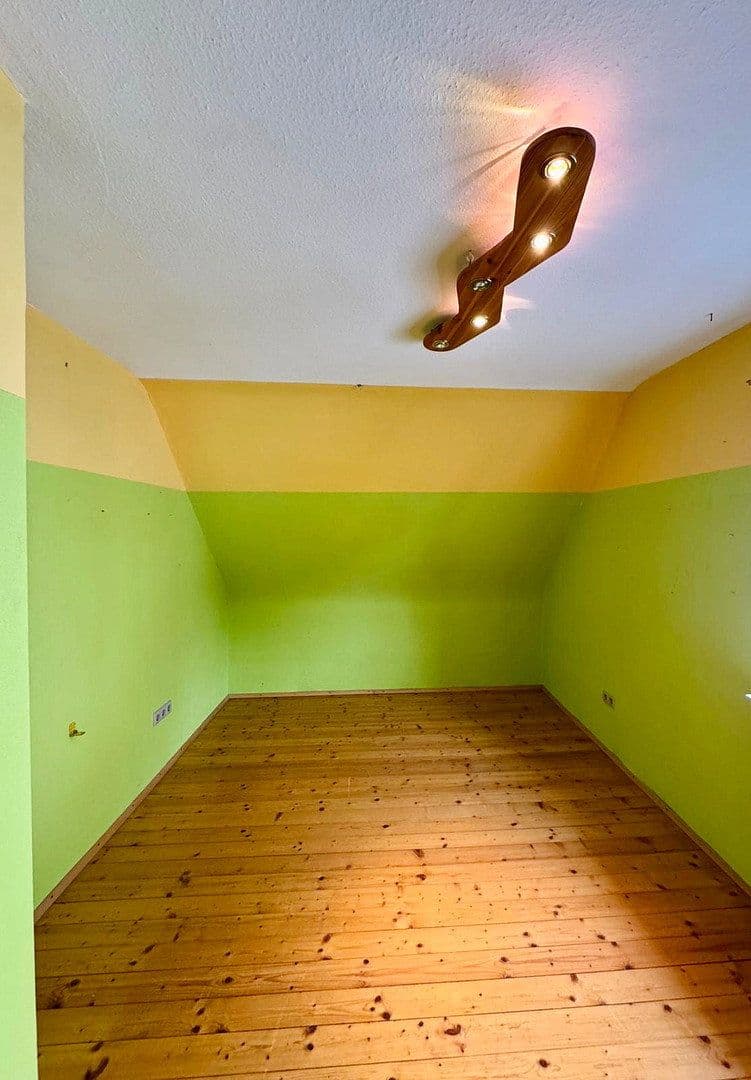 Predaj domu 169 m², pozemek 485 m², Kelterstraße 20, Walzbachtal, Bádensko-Wurttembersko Predaj domu 169 m², pozemek 485 m², Kelterstraße 20, Walzbachtal, Bádensko-Wurttembersko
