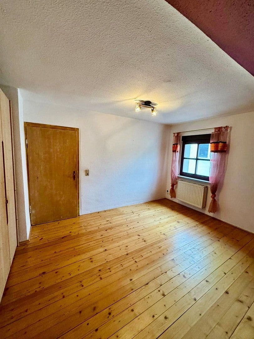 Predaj domu 169 m², pozemek 485 m², Kelterstraße 20, Walzbachtal, Bádensko-Wurttembersko Predaj domu 169 m², pozemek 485 m², Kelterstraße 20, Walzbachtal, Bádensko-Wurttembersko
