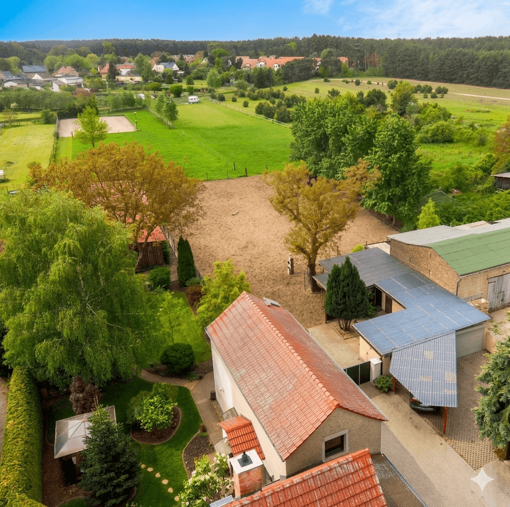 Predaj domu 170 m², pozemek 11.132 m², Kloster Lehnin, Brandenbursko Predaj domu 170 m², pozemek 11.132 m², Kloster Lehnin, Brandenbursko