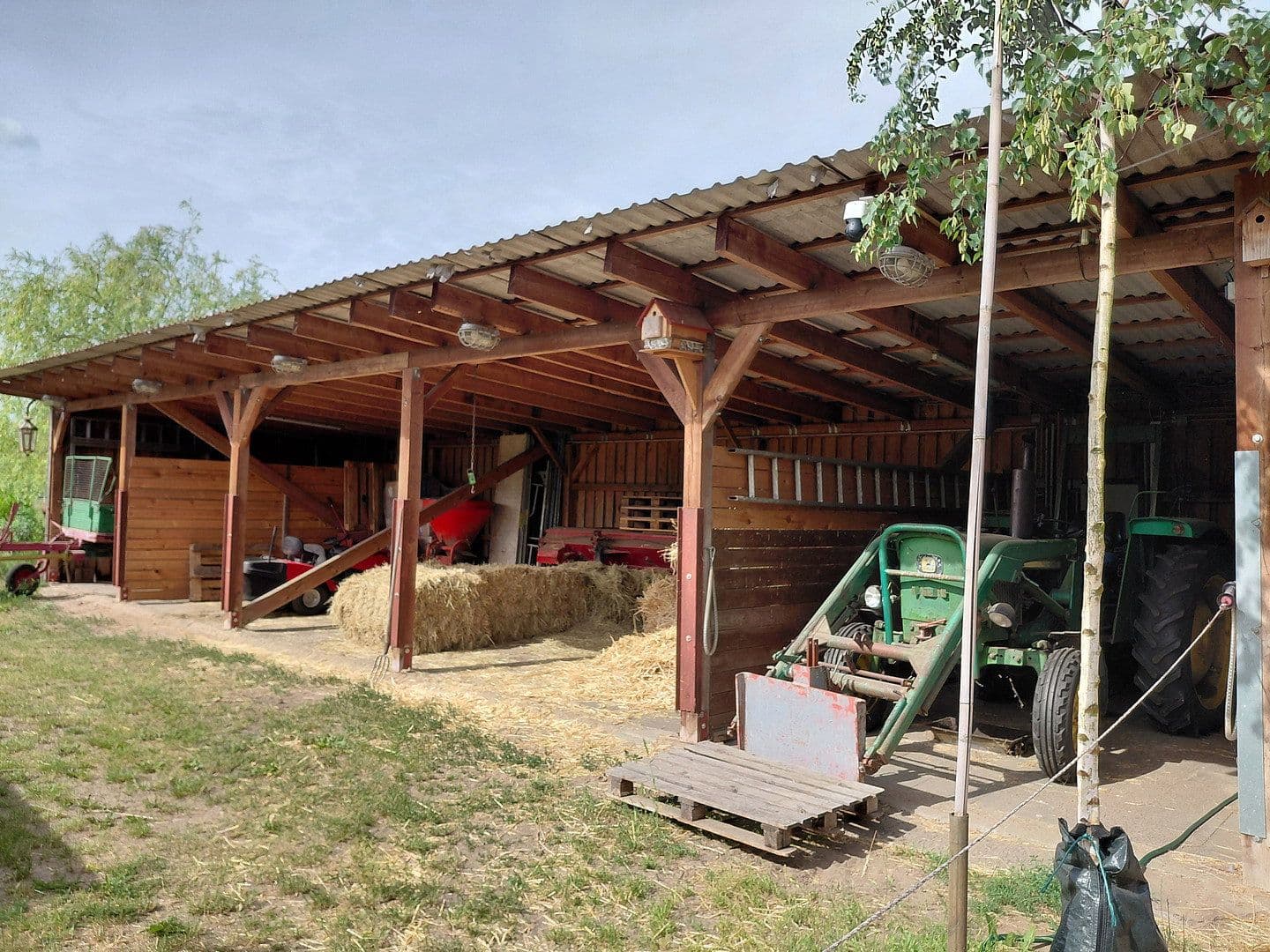 Predaj domu 170 m², pozemek 11.132 m², Kloster Lehnin, Brandenbursko Predaj domu 170 m², pozemek 11.132 m², Kloster Lehnin, Brandenbursko