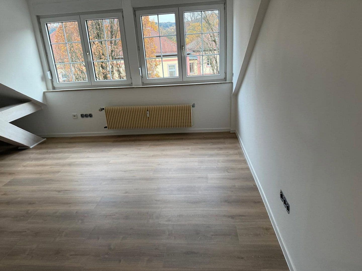 Prenájom bytu 5-izbový 200 m², Ludwig-Schmank-Str.1, Bad Orb, Hesensko Prenájom bytu 5-izbový 200 m², Ludwig-Schmank-Str.1, Bad Orb, Hesensko