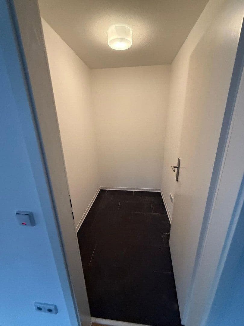 Prenájom bytu 5-izbový 200 m², Ludwig-Schmank-Str.1, Bad Orb, Hesensko Prenájom bytu 5-izbový 200 m², Ludwig-Schmank-Str.1, Bad Orb, Hesensko
