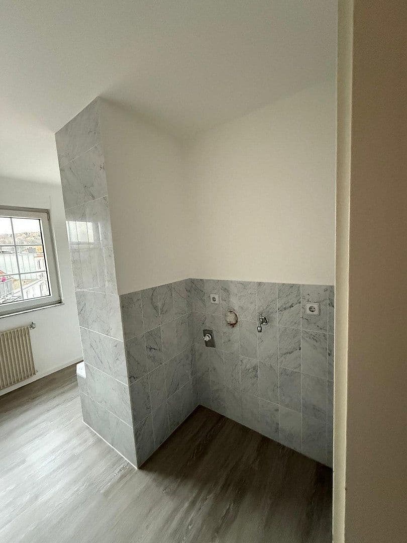 Prenájom bytu 5-izbový 200 m², Ludwig-Schmank-Str.1, Bad Orb, Hesensko Prenájom bytu 5-izbový 200 m², Ludwig-Schmank-Str.1, Bad Orb, Hesensko