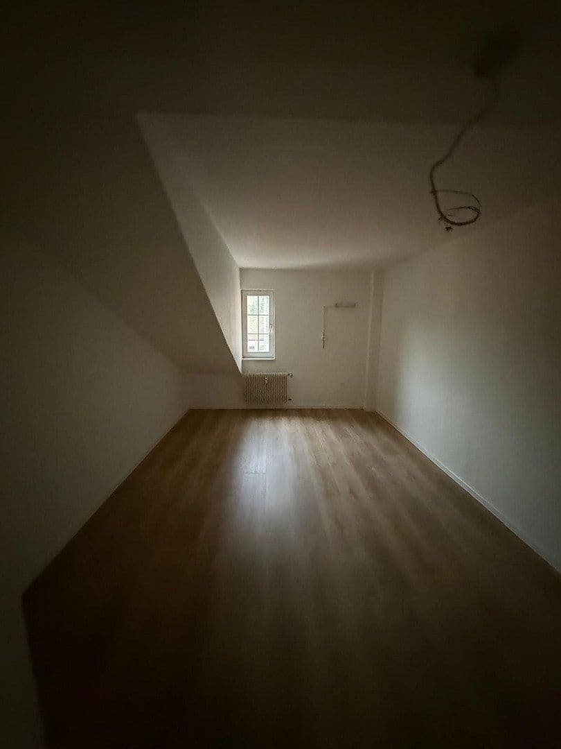 Prenájom bytu 5-izbový 200 m², Ludwig-Schmank-Str.1, Bad Orb, Hesensko Prenájom bytu 5-izbový 200 m², Ludwig-Schmank-Str.1, Bad Orb, Hesensko