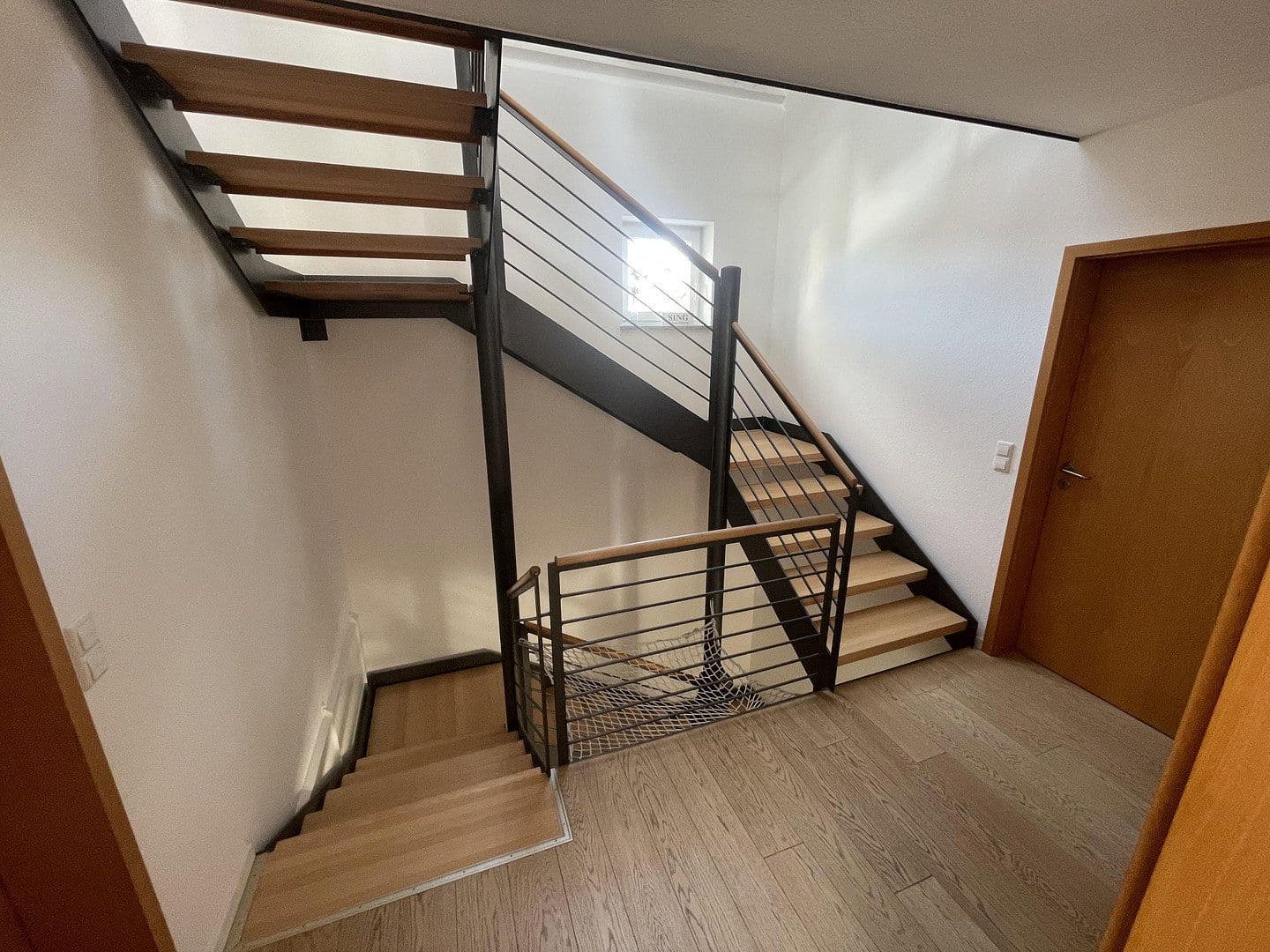 Predaj domu 224 m², pozemek 568 m², Jestetten, Bádensko-Wurttembersko Predaj domu 224 m², pozemek 568 m², Jestetten, Bádensko-Wurttembersko