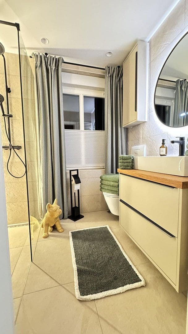 Prenájom bytu 1-izbový 29 m², Virchowplatz, Zwickau, Sasko Prenájom bytu 1-izbový 29 m², Virchowplatz, Zwickau, Sasko