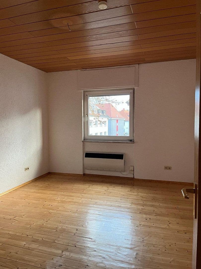 Prenájom bytu 2-izbový 65 m², Mannheim / Feudenheim, Bádensko-Wurttembersko Prenájom bytu 2-izbový 65 m², Mannheim / Feudenheim, Bádensko-Wurttembersko