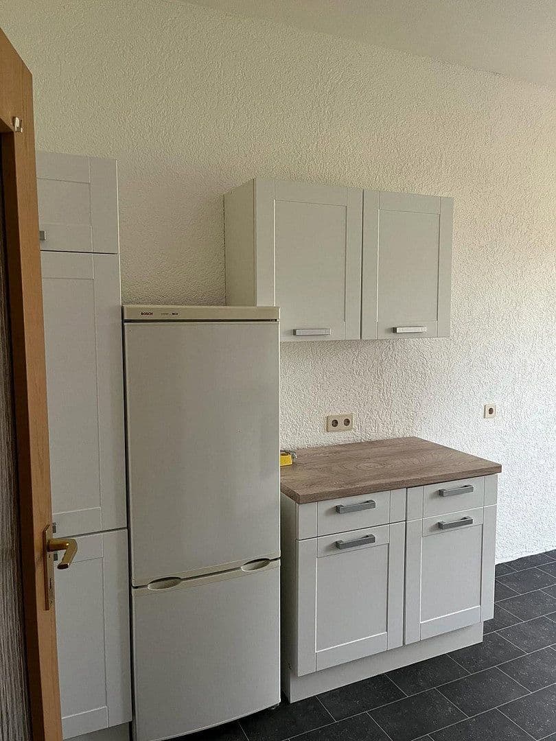 Prenájom bytu 2-izbový 65 m², Mannheim / Feudenheim, Bádensko-Wurttembersko Prenájom bytu 2-izbový 65 m², Mannheim / Feudenheim, Bádensko-Wurttembersko