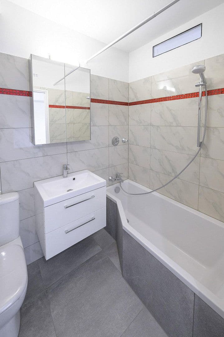 Predaj bytu 3-izbový 76 m², München Bogenhausen, Bavorsko Predaj bytu 3-izbový 76 m², München Bogenhausen, Bavorsko