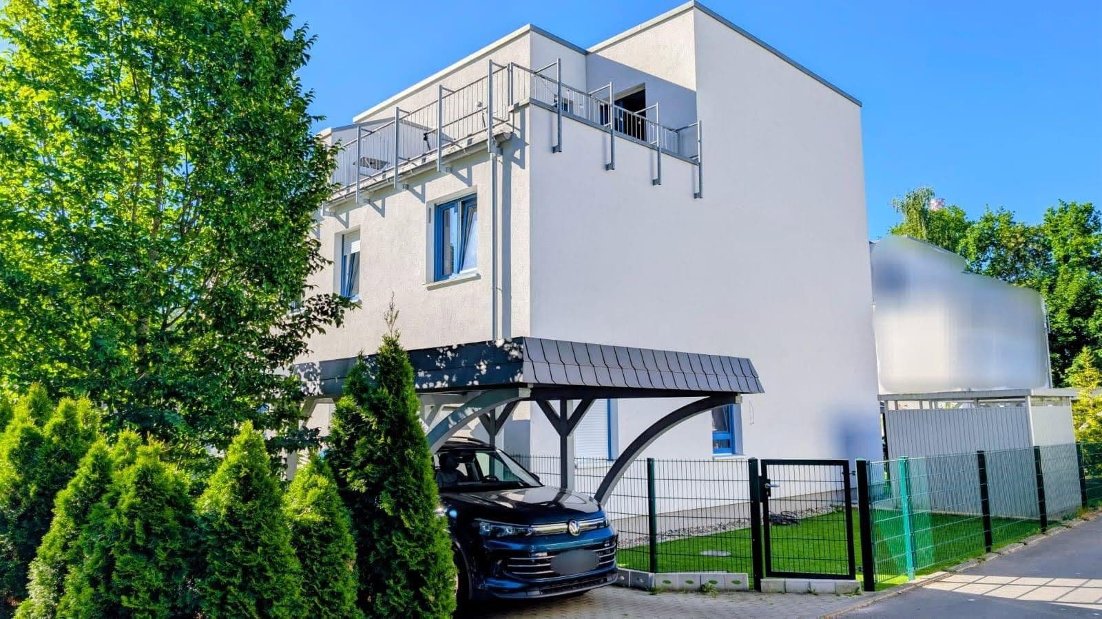 Predaj domu 151 m², pozemek 285 m², Hennigsdorf, Brandenbursko Predaj domu 151 m², pozemek 285 m², Hennigsdorf, Brandenbursko