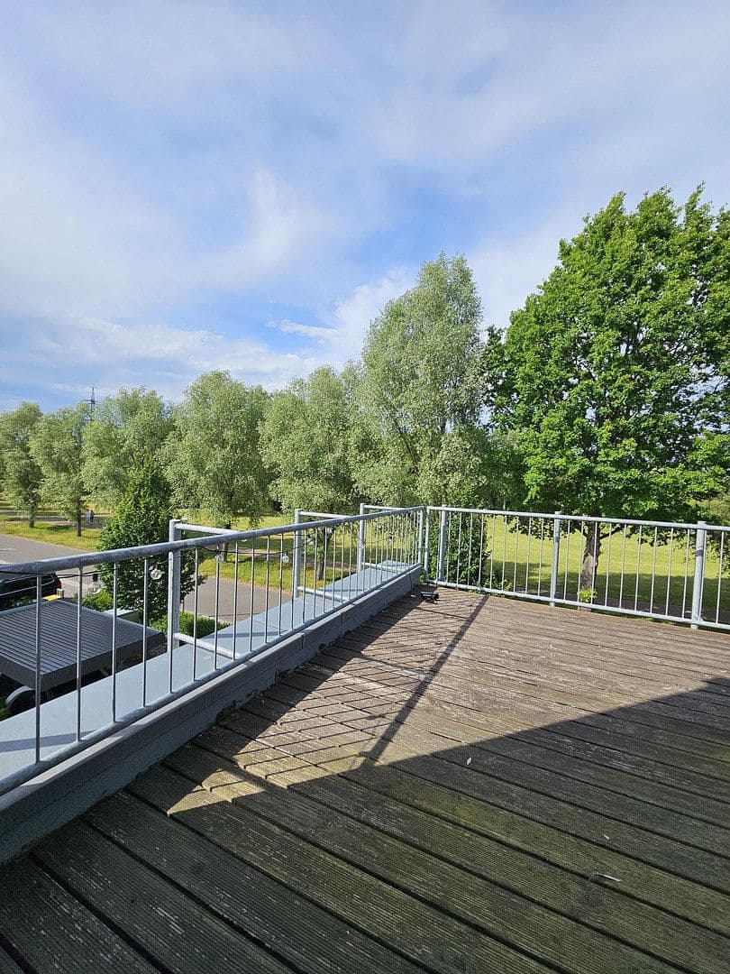 Predaj domu 151 m², pozemek 285 m², Hennigsdorf, Brandenbursko Predaj domu 151 m², pozemek 285 m², Hennigsdorf, Brandenbursko