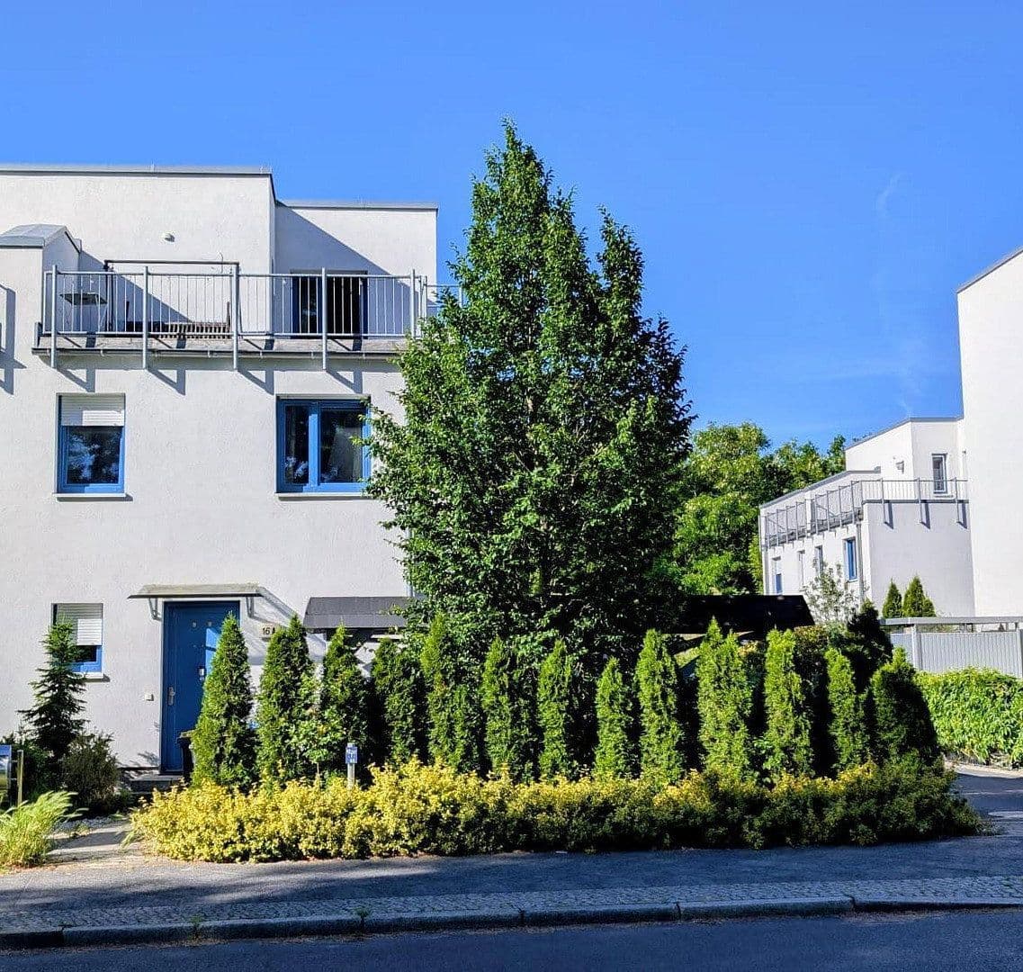 Predaj domu 151 m², pozemek 285 m², Hennigsdorf, Brandenbursko Predaj domu 151 m², pozemek 285 m², Hennigsdorf, Brandenbursko