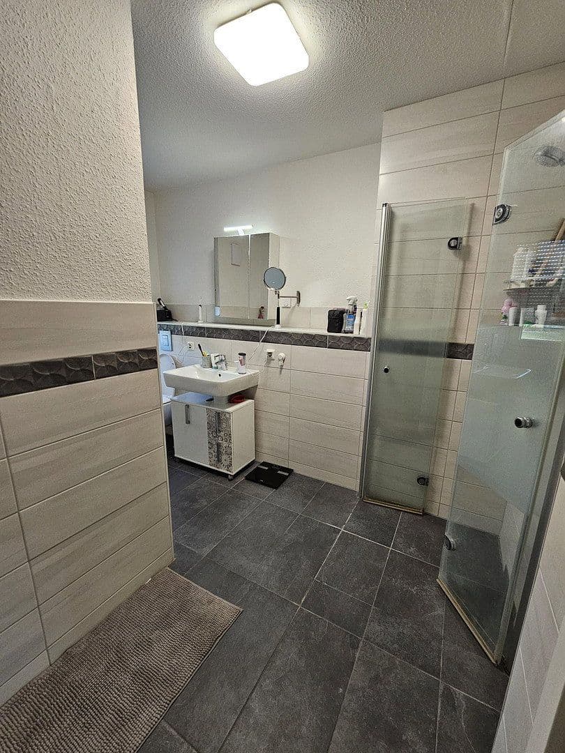 Predaj domu 151 m², pozemek 285 m², Hennigsdorf, Brandenbursko Predaj domu 151 m², pozemek 285 m², Hennigsdorf, Brandenbursko