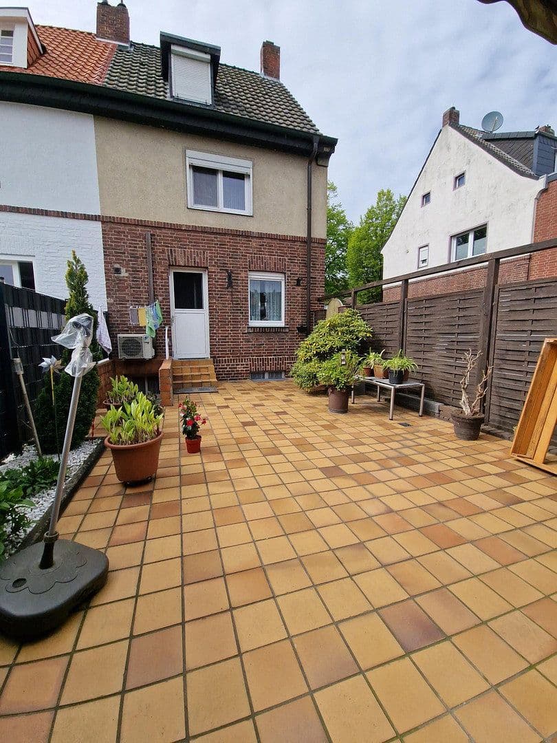 Prenájom domu 105 m², pozemek 128 m², Blücherstr. 86, Bocholt, Severné Porýnie - Westfálsko Prenájom domu 105 m², pozemek 128 m², Blücherstr. 86, Bocholt, Severné Porýnie - Westfálsko