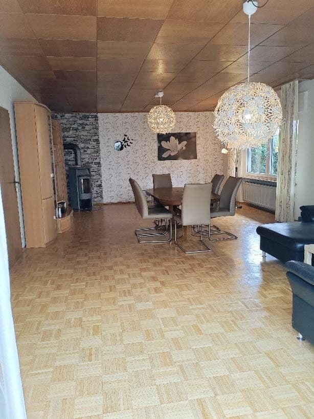 Prenájom domu 158 m², pozemek 895 m², Schulstraße 4, Neuwied, Porýnie-Falcko Prenájom domu 158 m², pozemek 895 m², Schulstraße 4, Neuwied, Porýnie-Falcko